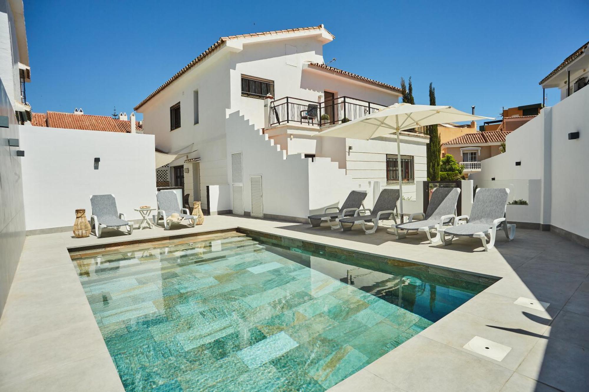 Maravilloso Apartamento Reformado New Pool ฟูเอนฮิโรลา ภายนอก รูปภาพ